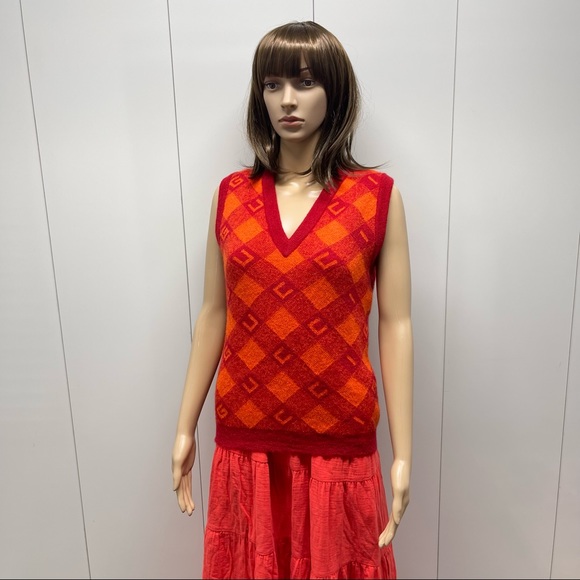 ♥️HP! AUTH NWOT GUCCI LOGO SWEATER VEST - Picture 6 of 15